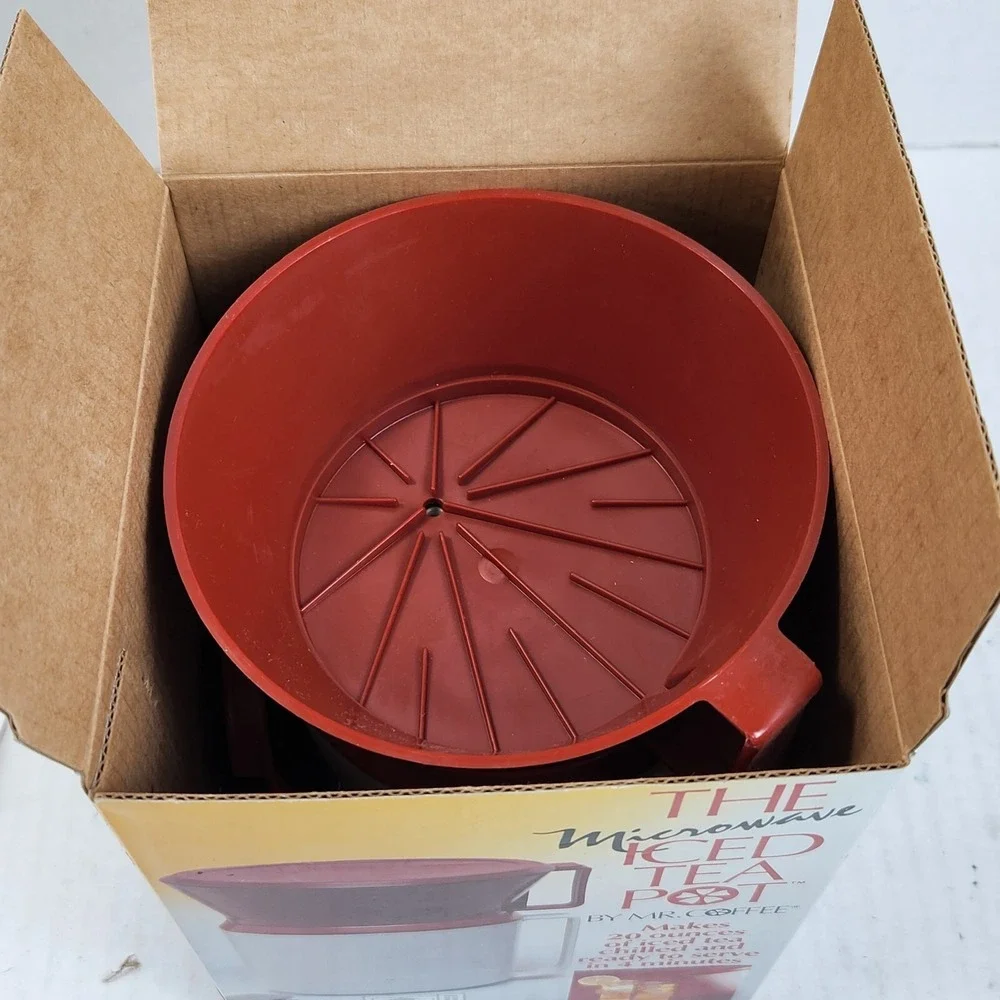 ICED TEA MAKER Vintage MR. COFFEE Microwave Brewing Pot Red & White  20 Oz NEW